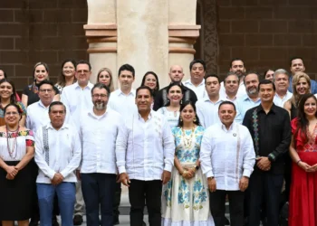 Eduardo Ramírez asiste al Cuarto Encuentro Regional de Institutos, Tribunales Electorales e INE