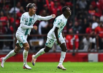¡Santos resucita en el Infierno! Remonta al Toluca y gana dos partidos seguidos