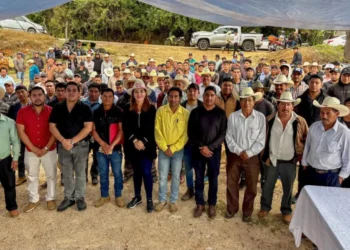 Fabiola Ricci refrenda compromiso con 72 comunidades del sur poniente