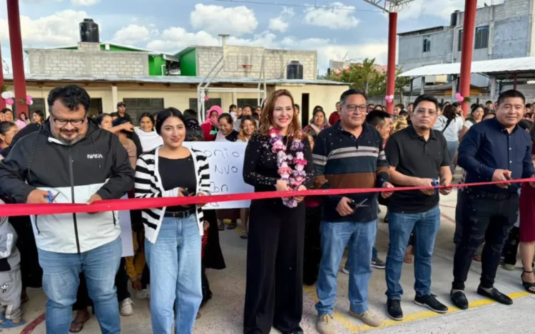 Inaugura Fabiola Ricci domo y cancha multifuncional en la colonia Patria Nueva