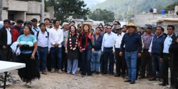 Fabiola Ricci da banderazo a pavimentación de las calles en San Antonio del Monte