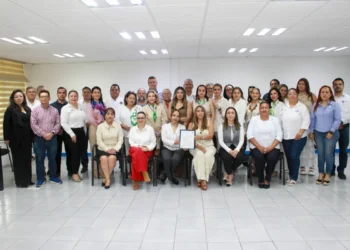 SEyT fortalece vinculación entre la academia y sector productivo 