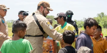 Refrenda Óscar Aparicio compromiso de atención a familias afectadas por inundaciones en Tonalá