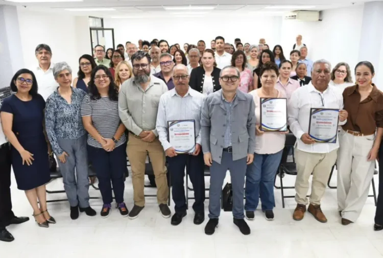 Reconoce UNACH el legado de los fundadores del Doctorado en Estudios Regionales