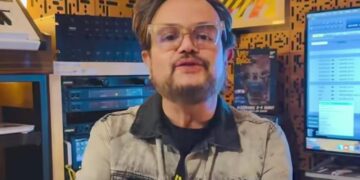 Aleks Syntek revela que le propusieron internarlo seis meses en una clínica de salud mental