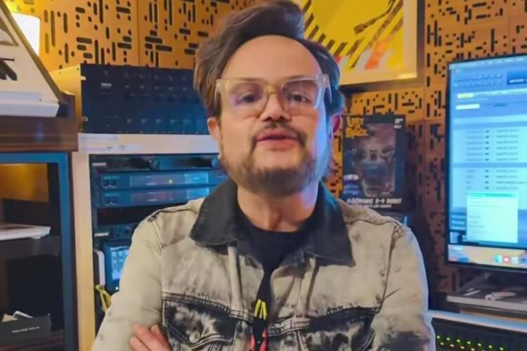 Aleks Syntek revela que le propusieron internarlo seis meses en una clínica de salud mental