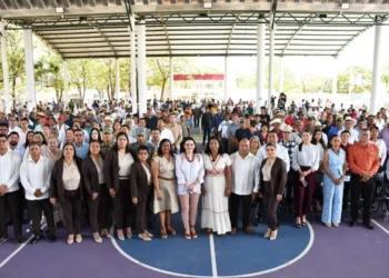 Ana Laura Romero Basurto representa al gobernador en el Segundo Informe de Gobierno de Jiquipilas