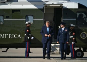 Popularidad de Trump no levanta, latinos descontentos con republicanos, revela sondeo