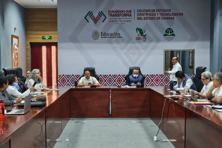 Cecytech fortalece trabajo colegiado de las academias estatales
