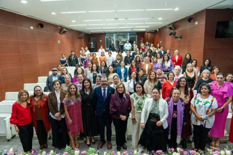 Marcela Castillo da a conocer alcances de la Ley de Paridad Efectiva en Senado de la República