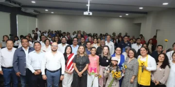 Presentan el libro: “El Misterio de Sofía” en el Congreso