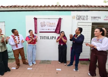 Eduardo Ramírez inaugura Centro LIBRE y entrega espacios educativos y apoyos agropecuarios en Totolapa