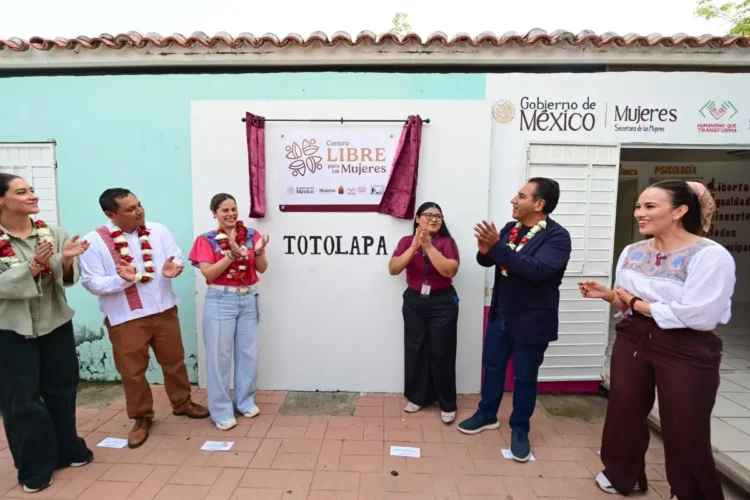 Eduardo Ramírez inaugura Centro LIBRE y entrega espacios educativos y apoyos agropecuarios en Totolapa