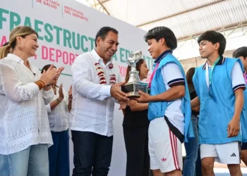 Eduardo Ramírez fortalece la educación, la salud y el bienestar en Honduras de la Sierra
