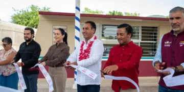 Eduardo Ramírez inaugura obras por más de 3.6 mdp en escuela de Tuxtla Gutiérrez