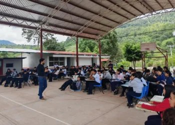 Fiscalía de Distrito Sierra Mariscal imparte pláticas de prevención
