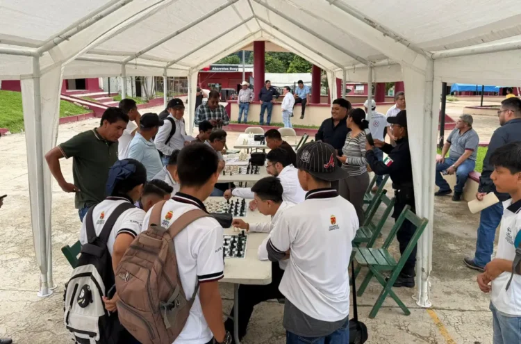 En Maravilla Tenejapa, FGE participa en acciones de construcción de paz