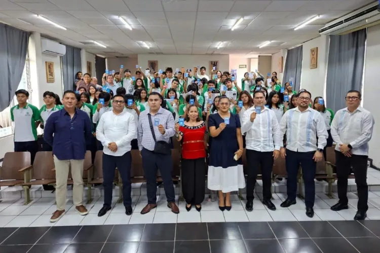 En Chiapa de Corzo, FGE presenta la obra “El silencio hace la noche”
