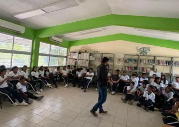 FGE realiza pláticas de prevención en el Cobach 199 de Chicomuselo