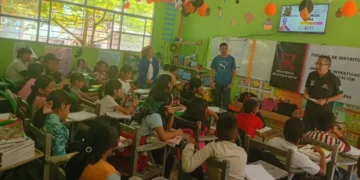 En la región Selva, FGE imparte plática de prevención a estudiantes de telesecundarias