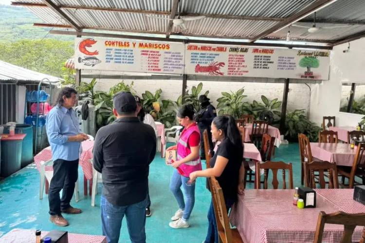 FGE imparte taller sobre trata de personas en Mezcalapa