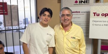 Gilberto Mora tramitó su INE. Así consiguió su credencial que lo acredita como mayor de edad