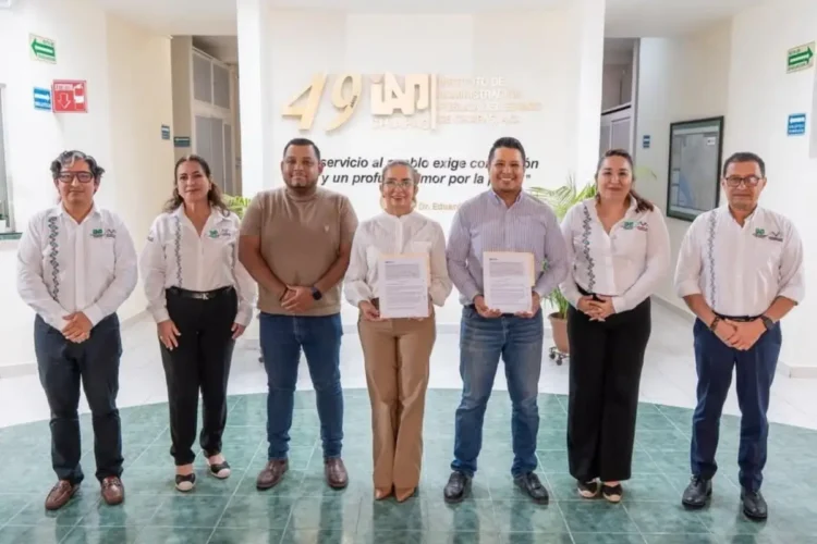 IAP Chiapas y SNTSEMARNAT unen esfuerzos para impulsar la capacitación y programas académicos
