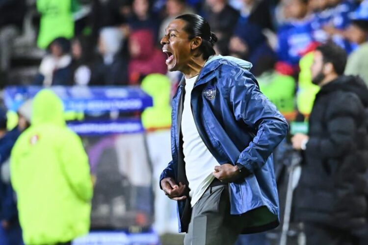 Joel Huiqui apunta al liderato con Cruz Azul tras sumar nueve puntos en la fecha doble