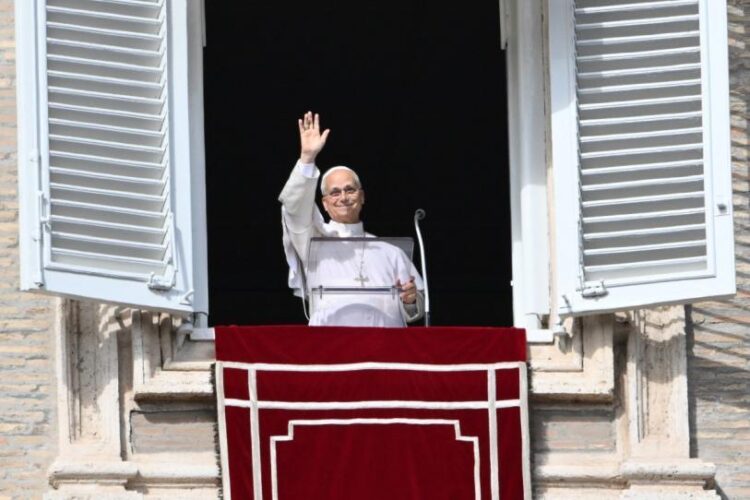Papa León XIV pide paz en Yemen; ora por víctimas de atentado en una iglesia