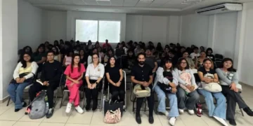 Imparten conferencia sobre la función de la psicología dentro del Poder Judicial
