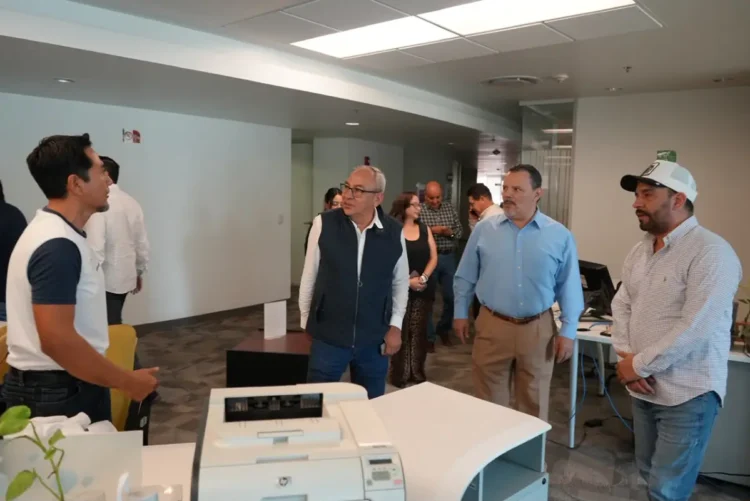 Realiza Armando Aguilar recorrido por instalaciones de la Aditech, Much y Planetario Tuxtla