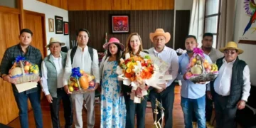 Reconocen habitantes de la localidad La Ecológica gestión y compromiso social de la alcaldesa Fabiola Ricci 