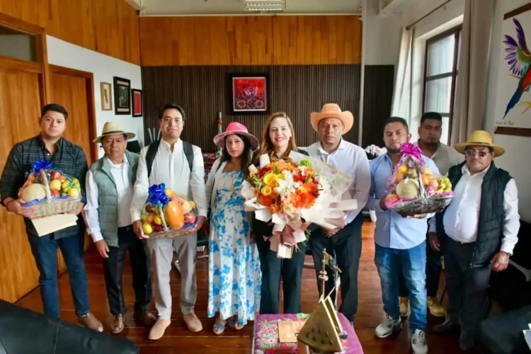 Reconocen habitantes de la localidad La Ecológica gestión y compromiso social de la alcaldesa Fabiola Ricci 