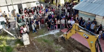 Dan banderazo de inicio a la construcción del salón comunitario en Pozo de Jacob