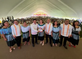 Anakaren Gómez refrenda el respaldo del Gobierno de Chiapas a Chilón