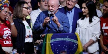 “¡Viva la democracia!” Sheinbaum felicita a Lula por victoria en elección presidencial de Brasil