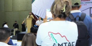 Fortalece SSP cercanía con transportistas para seguir construyendo carreteras seguras en Chiapas