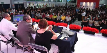 Instalan la Cátedra Paula Carlino de Alfabetización Académica en la UNACH